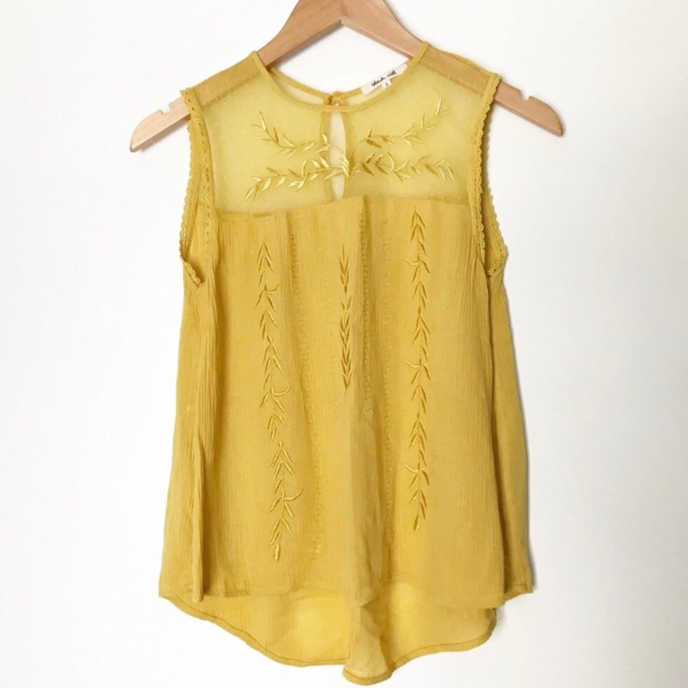 Bleuh Ciel Mustard Embroidered Sleveless Too - S